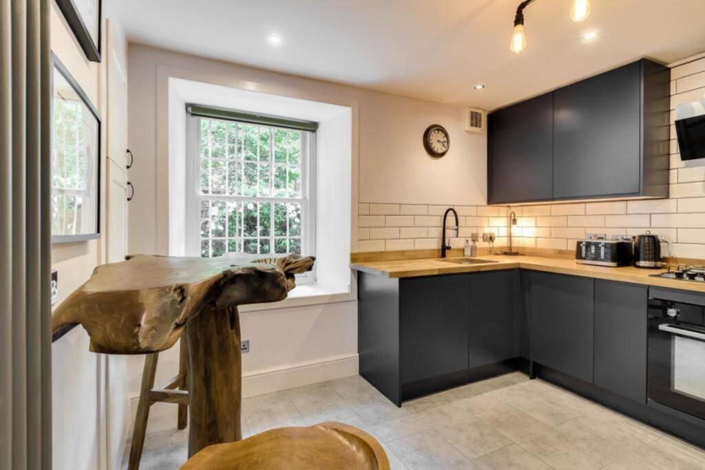 Lovely 2 Bedroom Garden Flat In Trendy West End กลาสโกว์ ภายนอก รูปภาพ