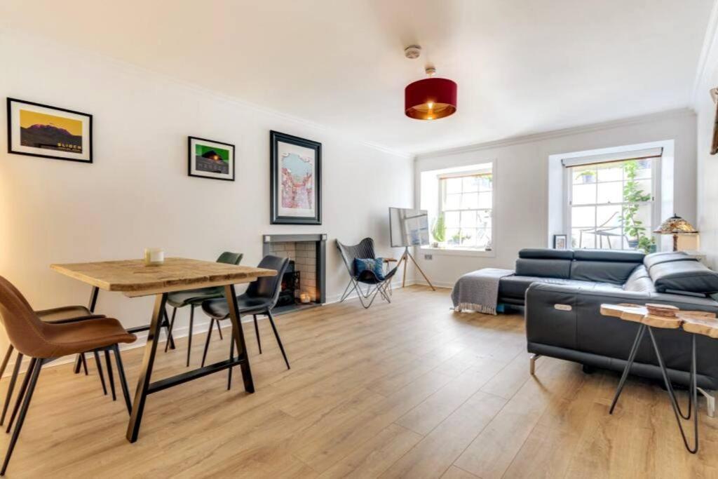 Lovely 2 Bedroom Garden Flat In Trendy West End กลาสโกว์ ภายนอก รูปภาพ